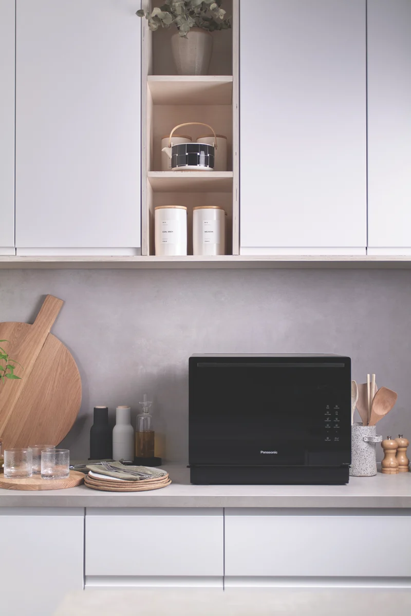 Panasonic 31L 1000W 4-in-1 Convection Microwave