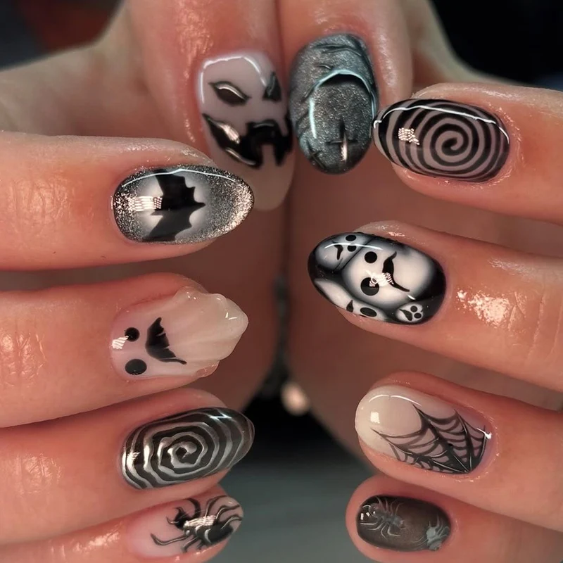 Kunstvolle Nagelverlängerungen mit kreativen Augen-Design Karnz