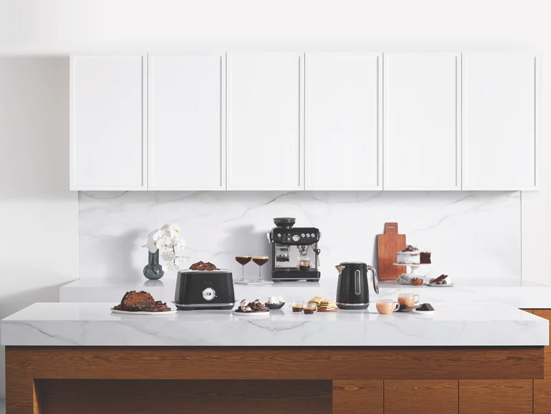 Breville Luxe Black Truffle Toaster
