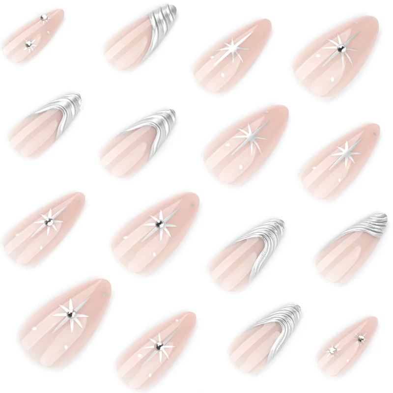Kunstvolle Nagelverlängerungen mit filigranen Designs Karnz