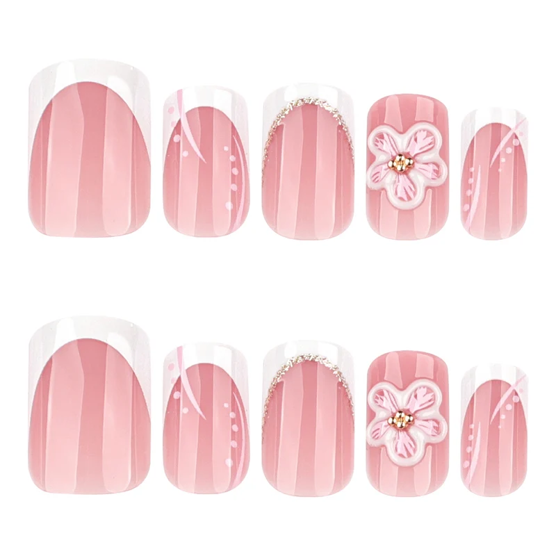 Kunstvolle Nagelverlängerungen mit Blumen-Design Karnz