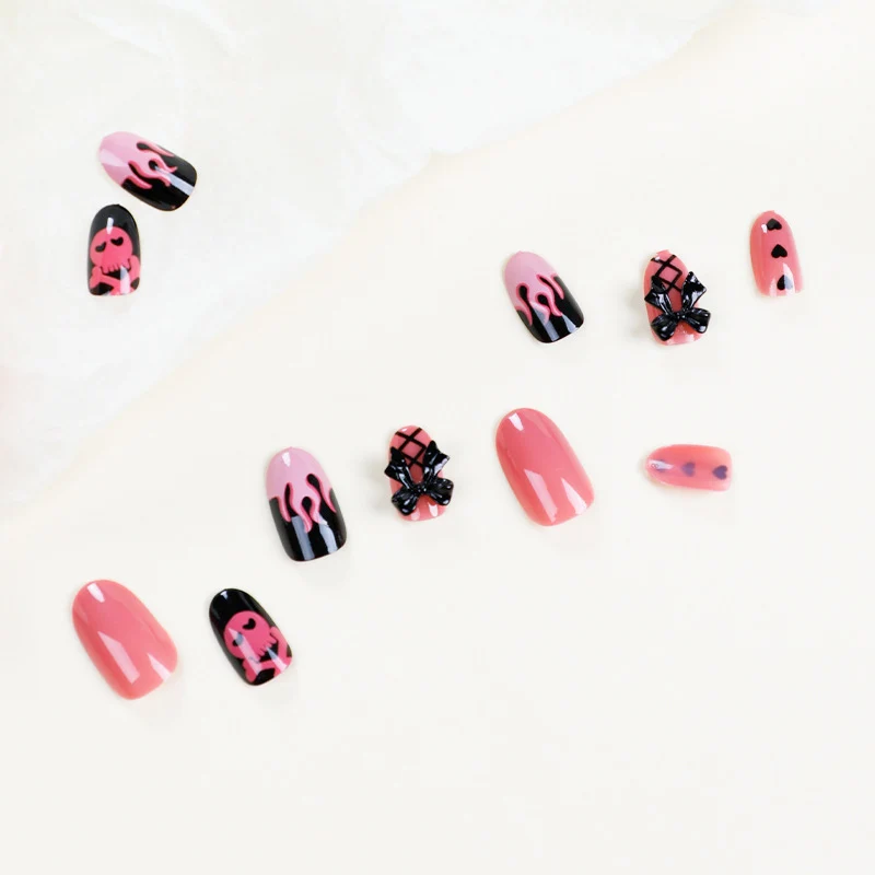 Kunstvolle Nagelkunst mit trendigen Designs Karnz