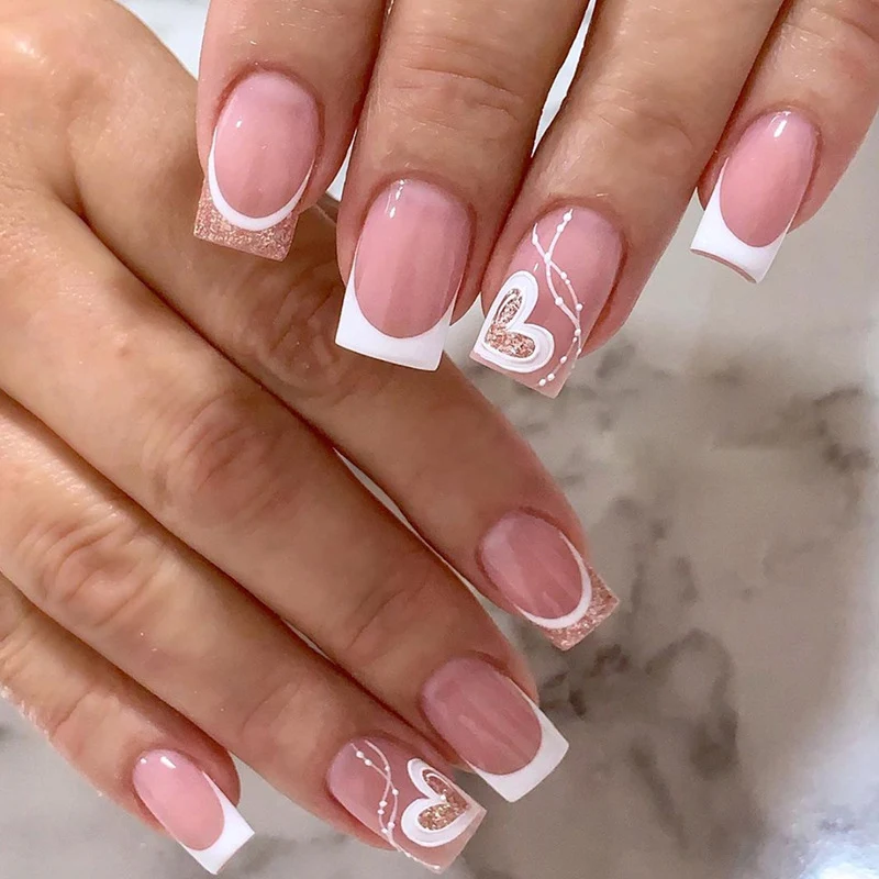 Romantische Herz-Design Nagelverlängerungen Karnz