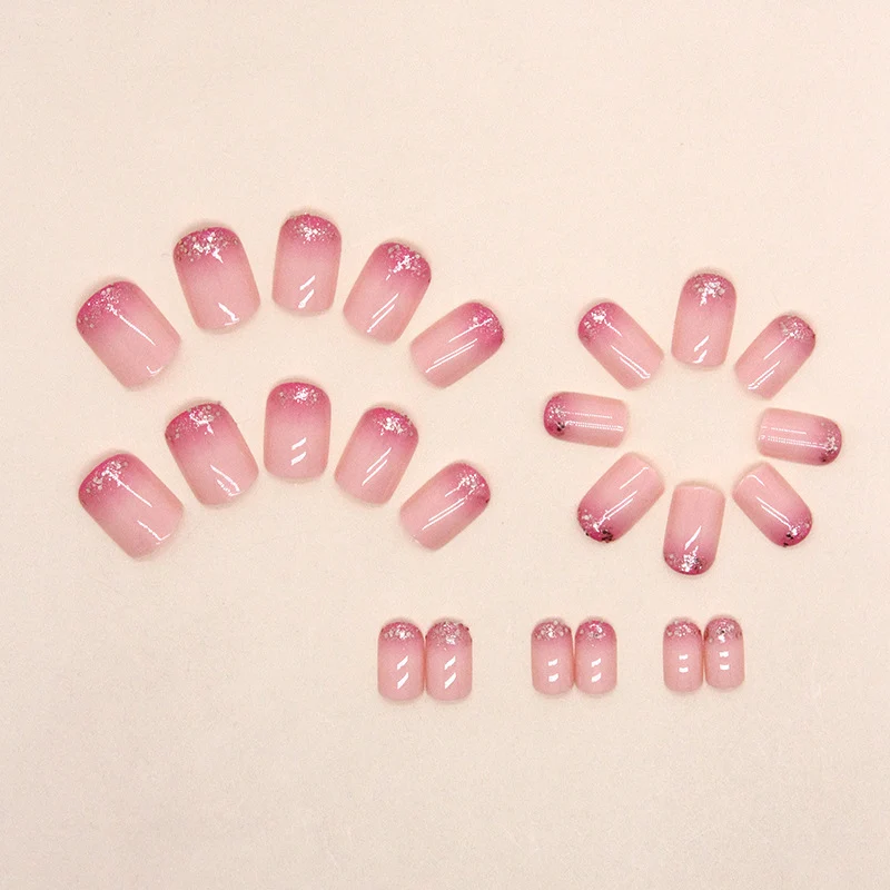 Glitter Ombre Nagelverlängerungen Karnz