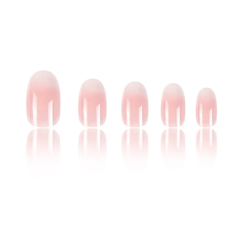 Elegante Ombre Nagelverlängerungen Karnz