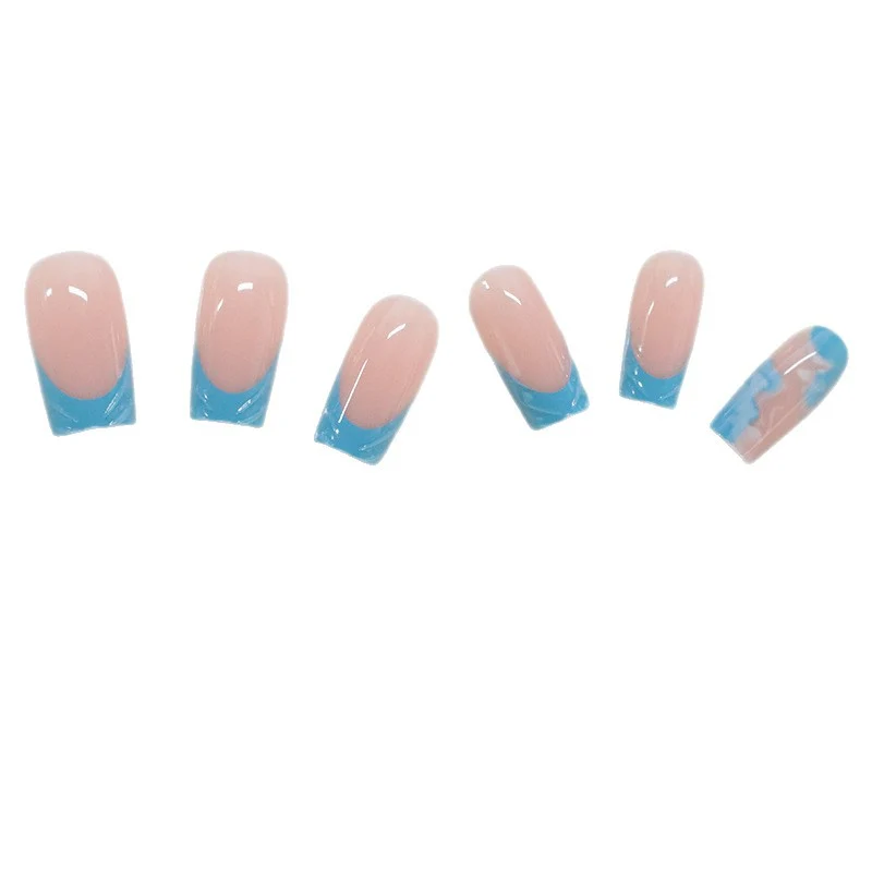 Artistic Nail Design Karnz