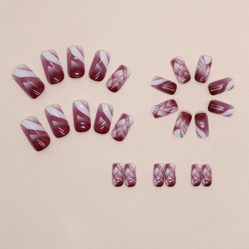 Künstlerische geometrische Nagelverlängerungen Karnz