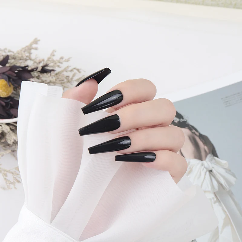 Vibrante Stiletto Press-On Nägel Karnz
