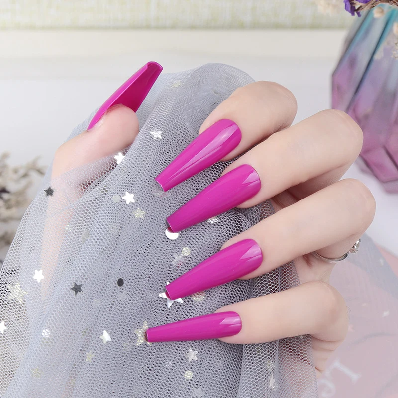 Vibrante Stiletto Press-On Nägel Karnz