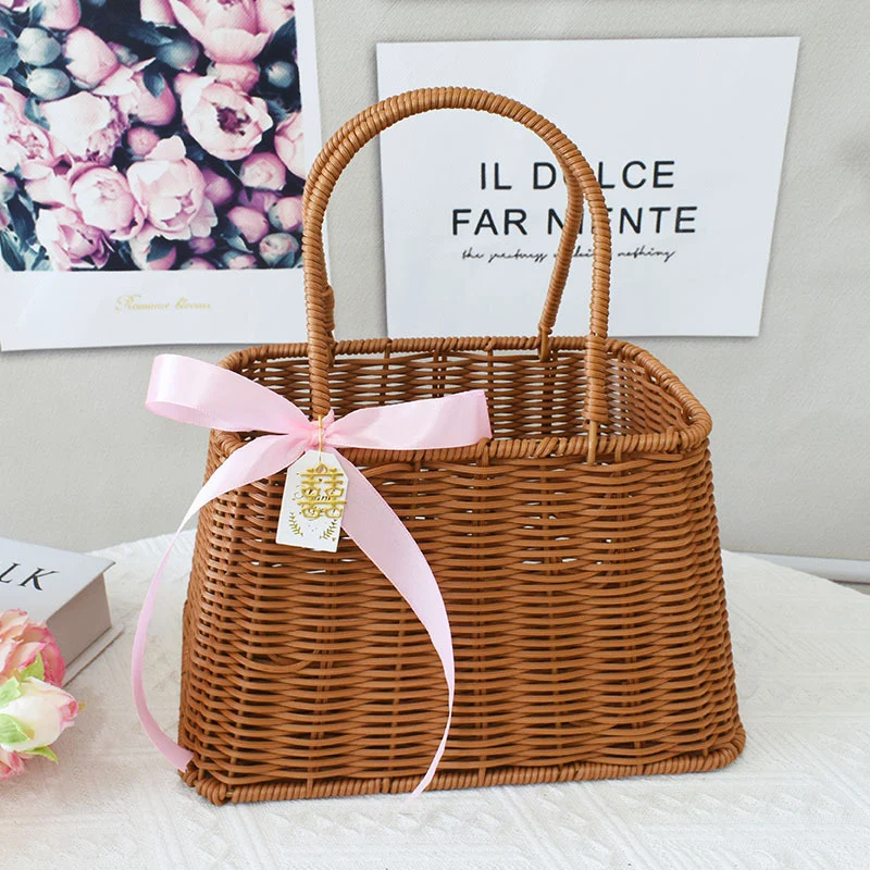 Elegante Handgefertigte Rattan Tragetasche Karnz