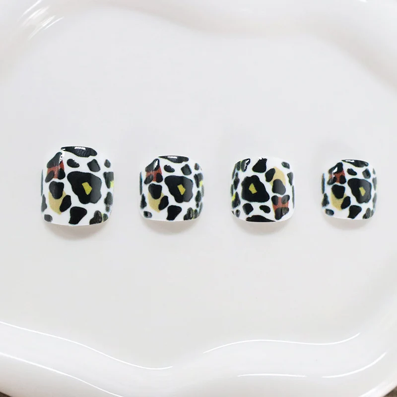 Animal Print Nagelkunst Karnz