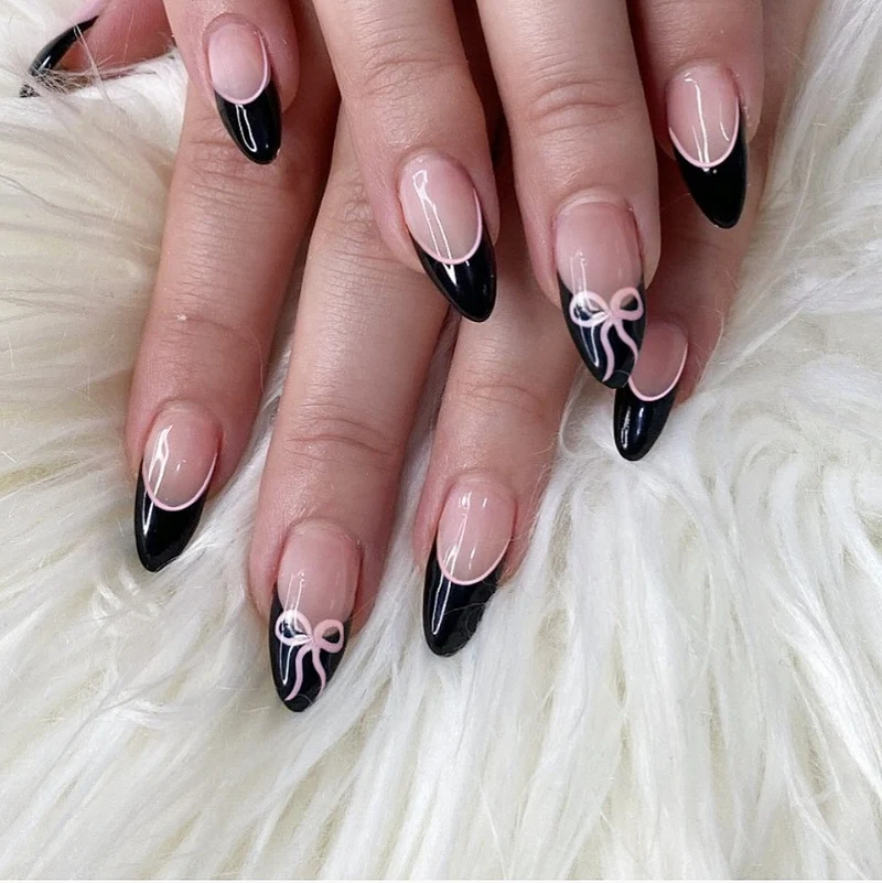 Stylisches DIY Press-On-Nagelkunst-Set Karnz