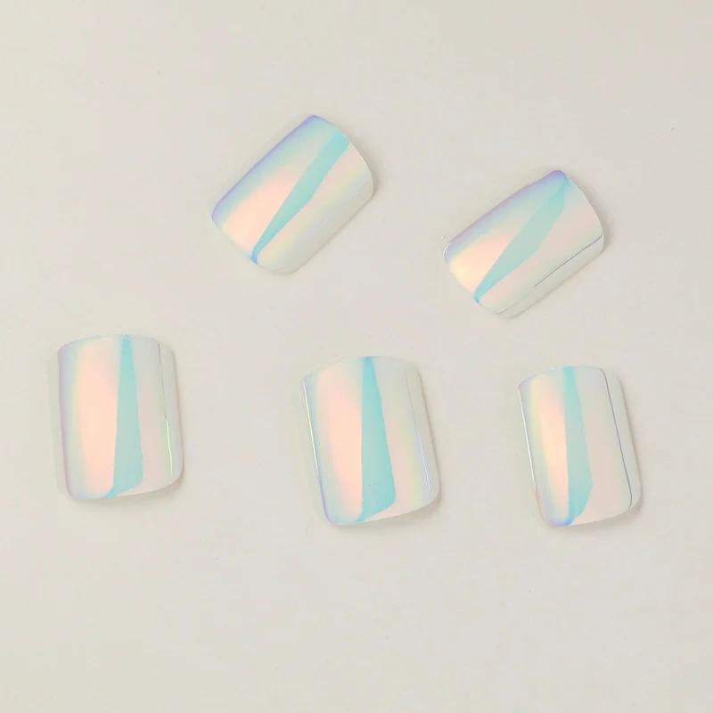 Premium Glänzende Press-On Nageltips Karnz