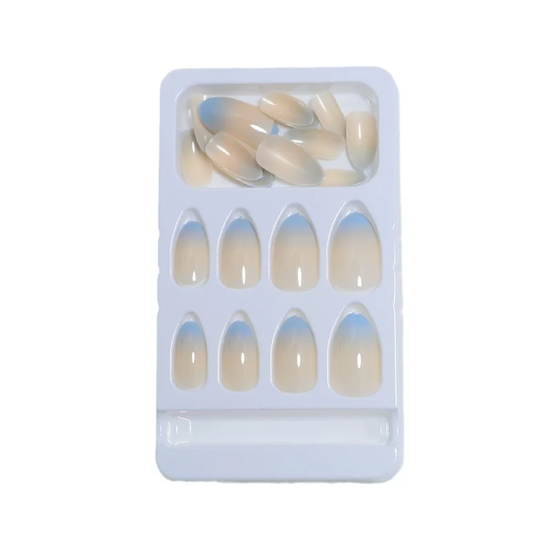 Natürliche Glossy Press-On Nail Tips Karnz