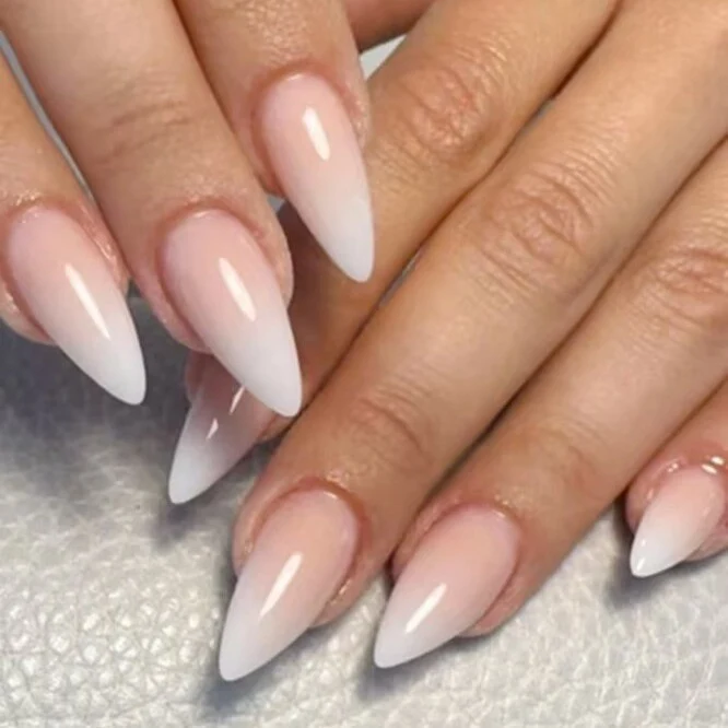 Natürliche Glossy Press-On Nail Tips Karnz