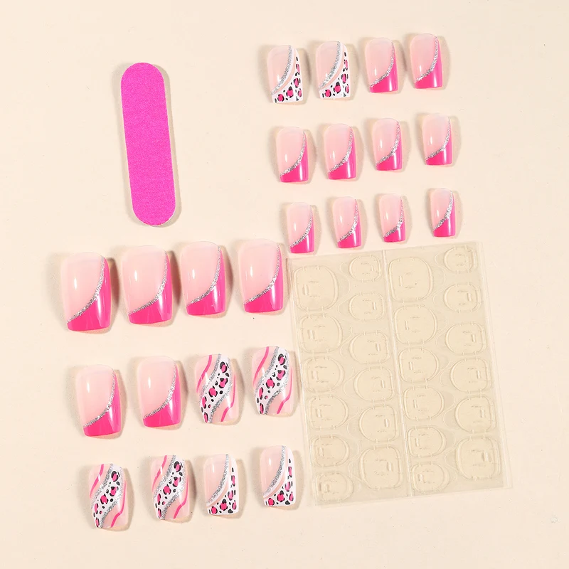 Stylisches Tierdruck Nagelkunstset Karnz