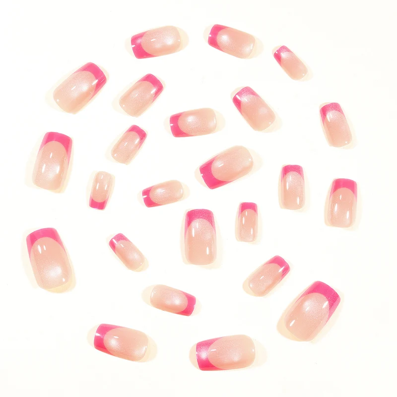Stylische Acryl French Tip Nagelkunst Karnz