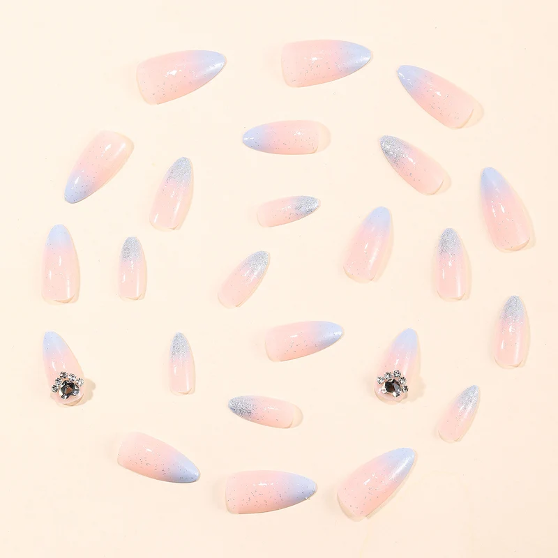 Stunning 3D Glitter Stiletto Nagelkunst Extensions Karnz