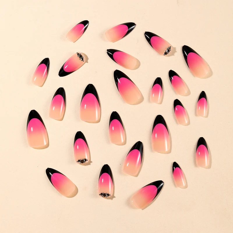 Ornate Ombré Stiletto Nagelkunst Karnz
