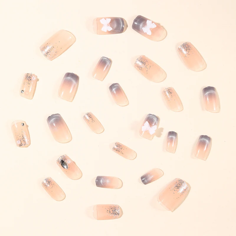 Luxuriöse 3D Blumennagelverlängerungen Karnz
