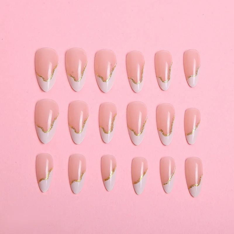Blumen dekoriertes Press-On Nagelset Karnz