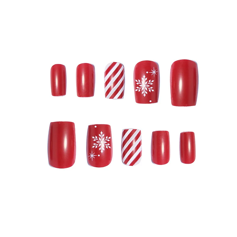 Festives Nageldesign Karnz
