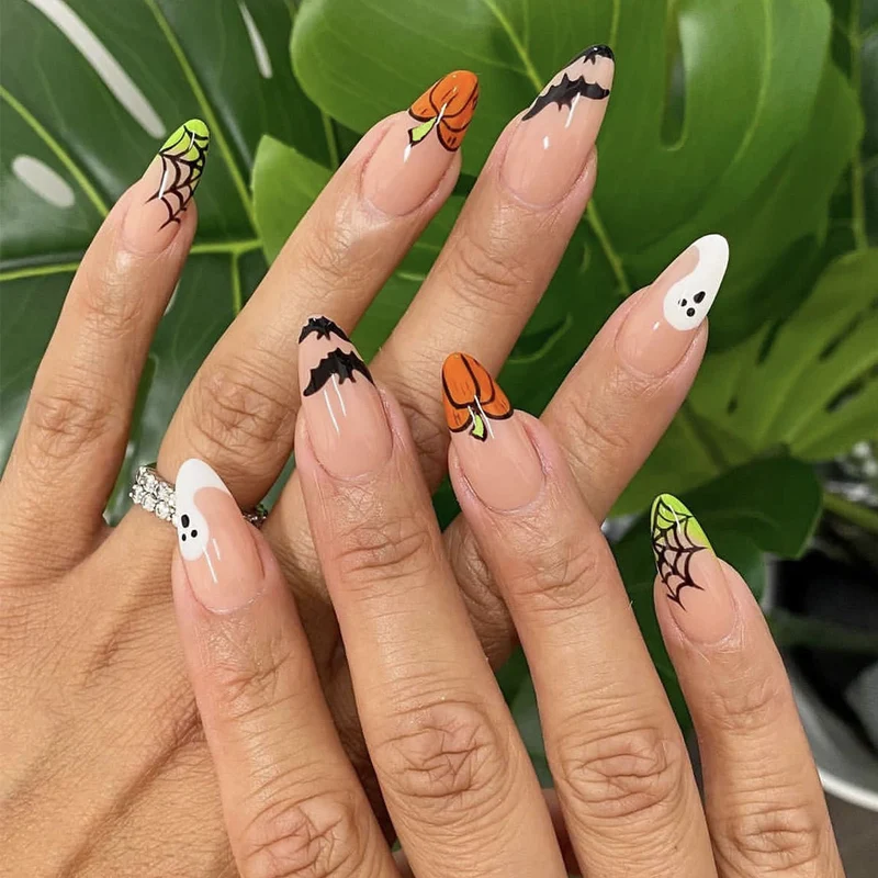Halloween-Thema Nagelkunst Karnz
