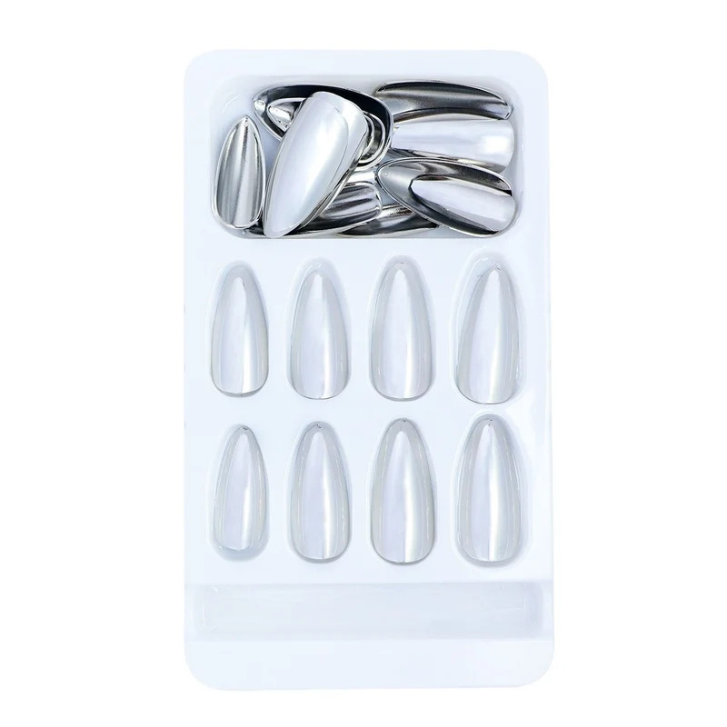 Elegantes Spiegel-Finish Press-On Nail Set Karnz
