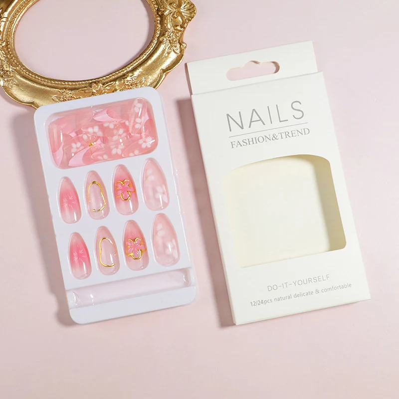 DIY Elegantes Aufklebenägel-Set Karnz