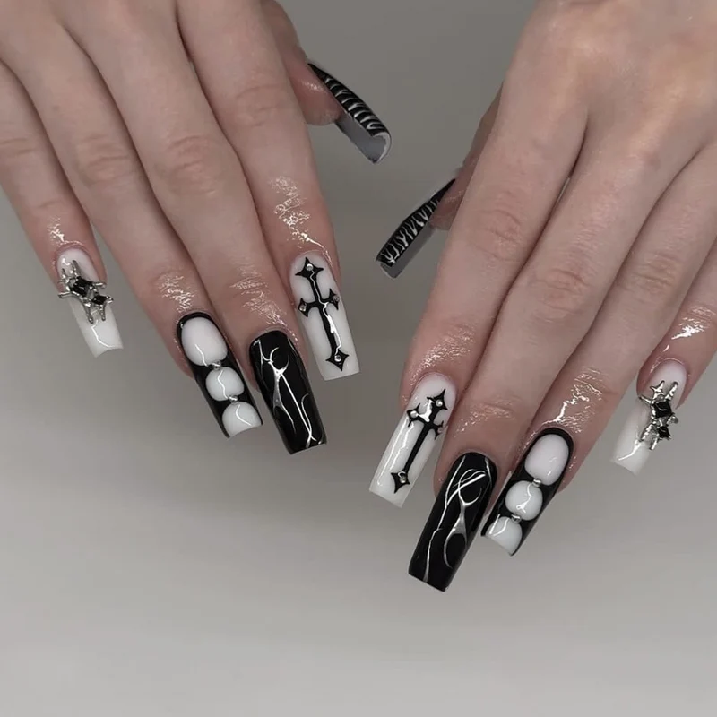 Gothic Chic Nail Art Set Karnz