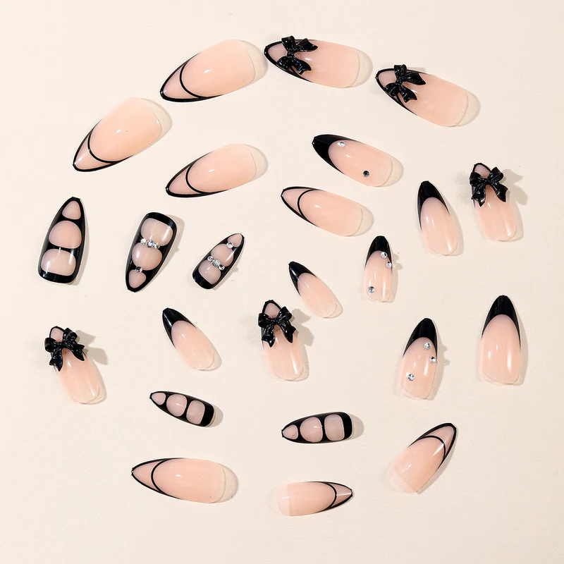 Gothic Bling Stiletto Nagelkunstverlängerungen Karnz