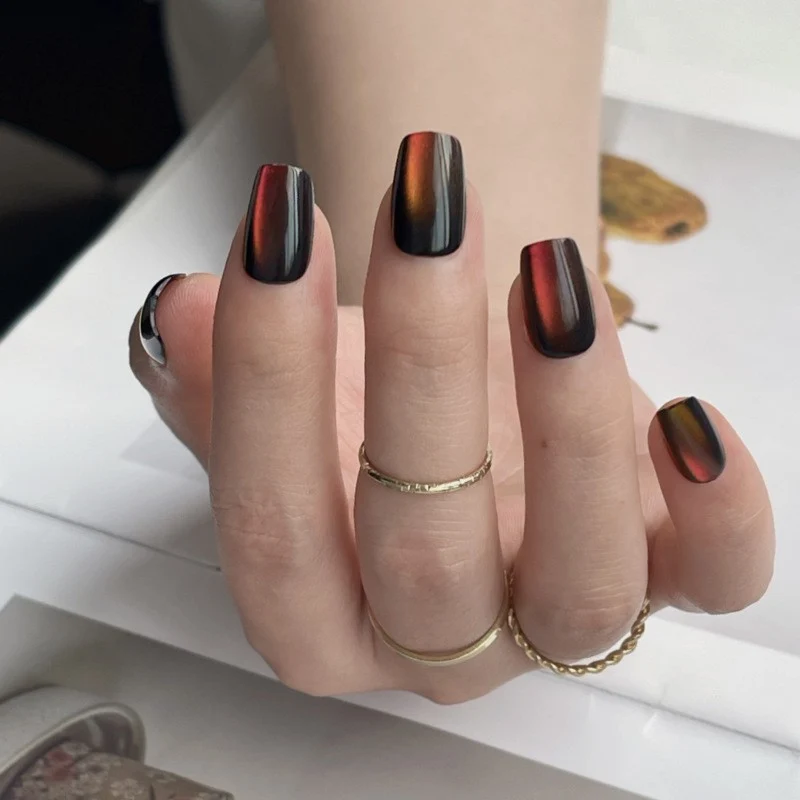 Künstlerische Ombre Press-On Nagelkunst Karnz