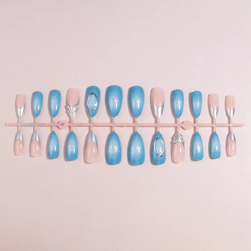 Künstlerisches Nagelkunst-Set Karnz
