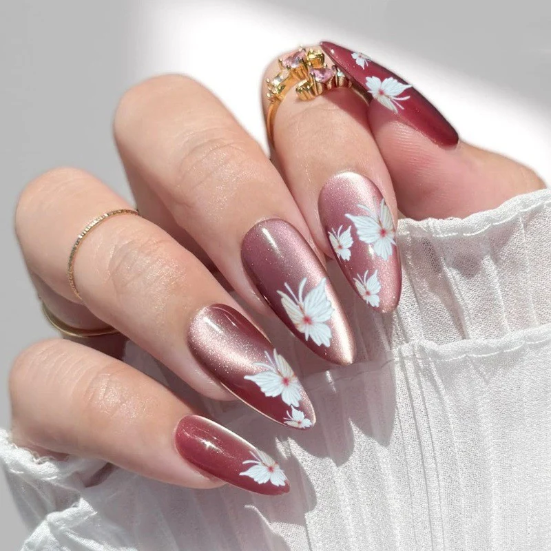 Künstlerische Florale Druck-On-Nagelerweiterungen Karnz