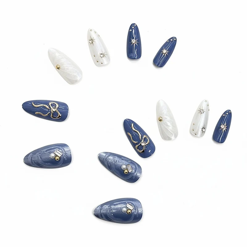 Künstlerisches Acryl Press-On Nagelset Karnz