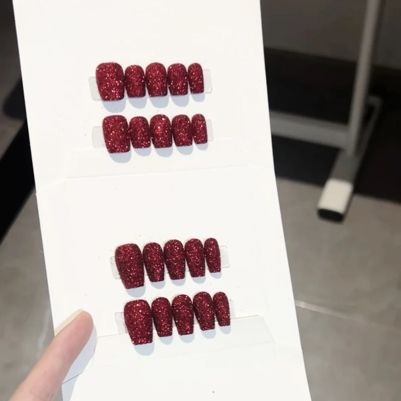 Glitzer Nagelspitzen Karnz