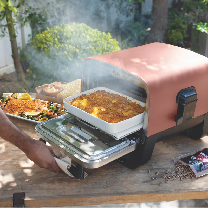 Ninja Woodfire Outdoor Oven Red