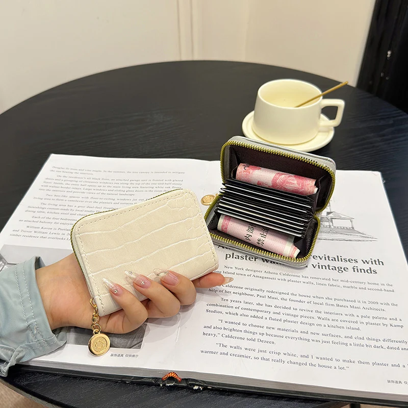 Kompakte Krokodilstruktur-Reißverschluss-Wallet
