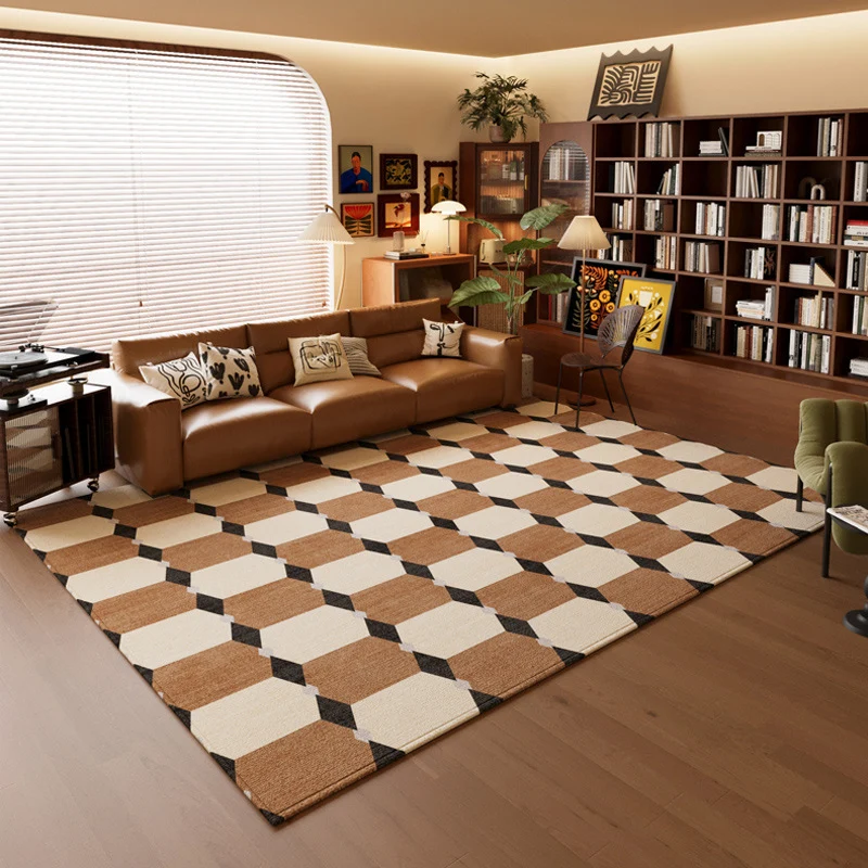 Geometrisch gemusterter Teppich