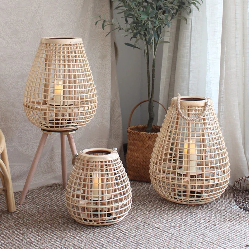 Dekorative Rattan-Laterne Karnz