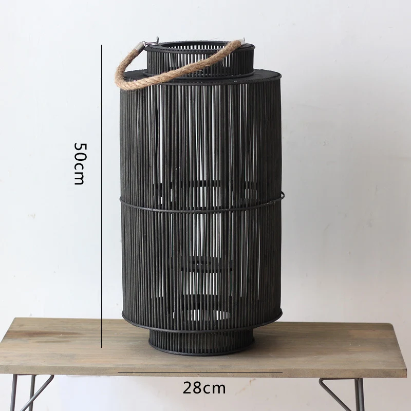 Dekorative Laterne aus geflochtenem Material Karnz