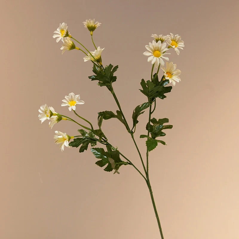 Künstlicher Blumenstrauß mit detailreicher Blütenpracht Karnz