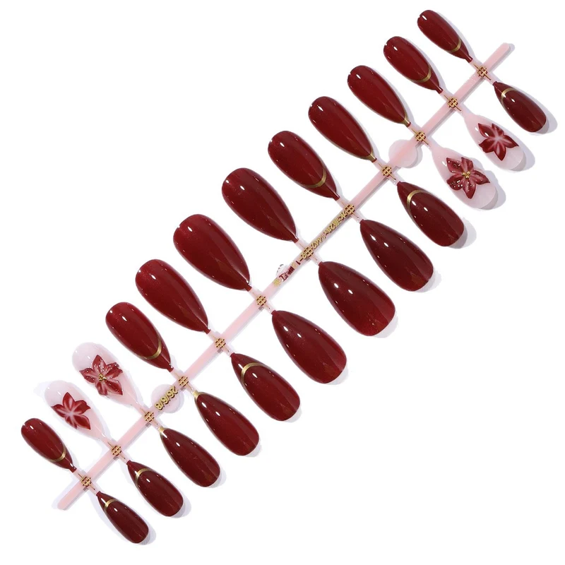 Elegante florale Akzent Stiletto-Nagelkunstverlängerungen Karnz
