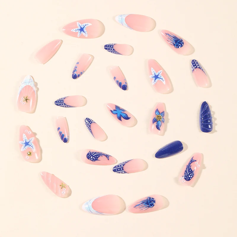 Künstlerische marine-themed Nagelkunstverlängerungen Karnz