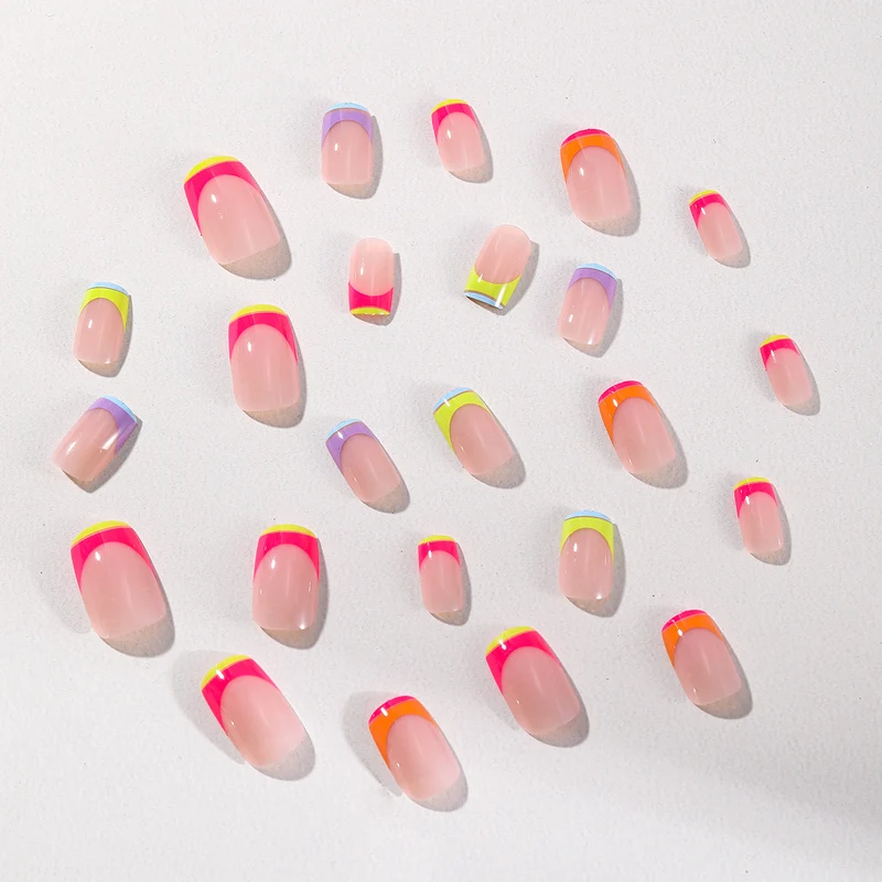 Künstlerische Gradient-Nagelverlängerungen Karnz