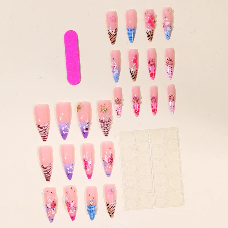Künstlerische Acryl-Nagelverlängerungen Karnz