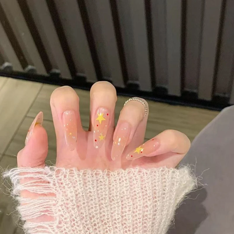 Glänzendes dekoratives Press-On-Nagelset Karnz