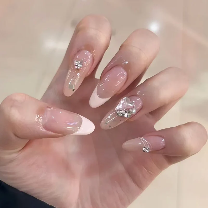 Elegante Nagelkunst Press-On Nägel Karnz