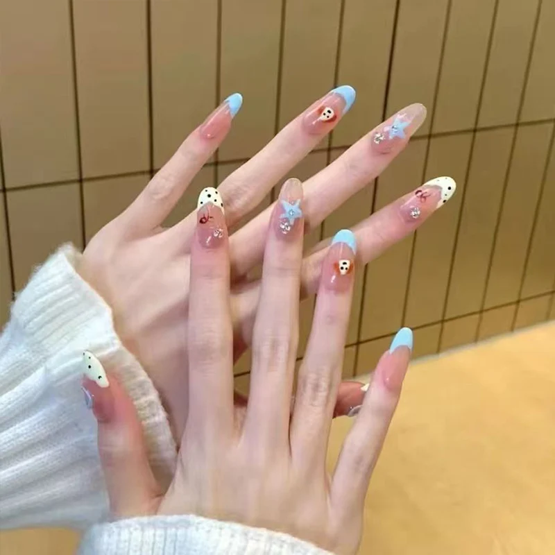 Elegante Nagelkunst Press-On Nägel Karnz
