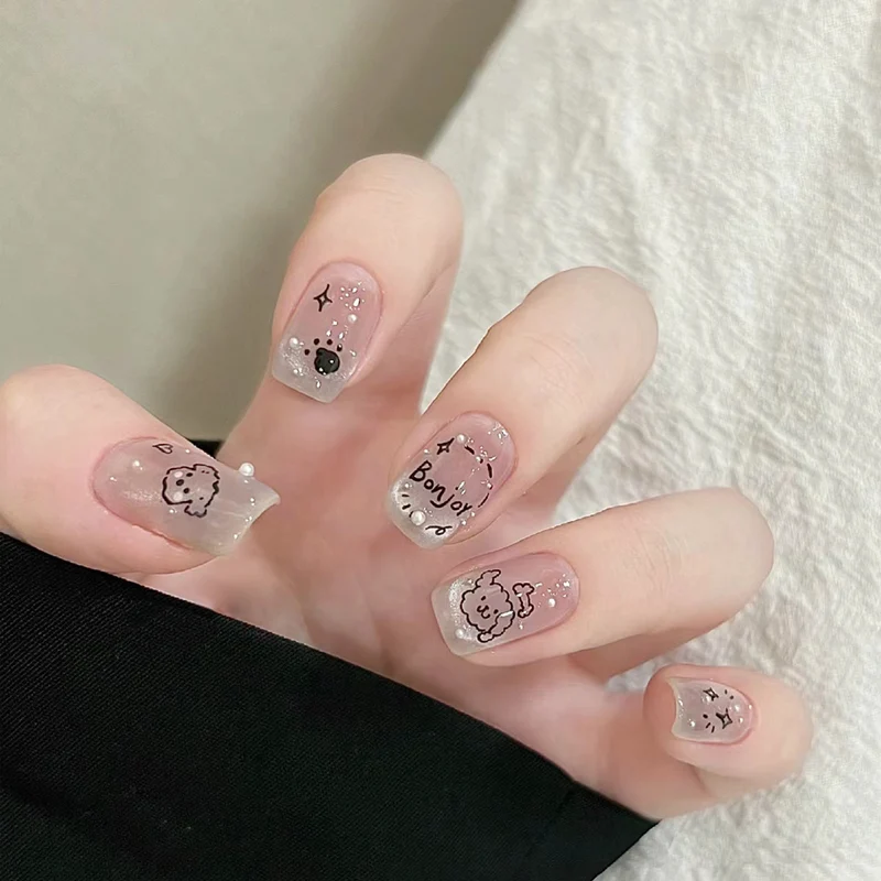 Elegante Lange Press-On Nägel Set mit Künstlerischen Spitzen Karnz